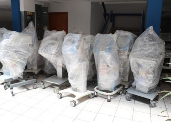 ENTREGAN RESPIRADORES AL IMSS