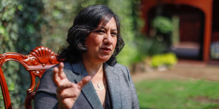 ABREN INVESTIGACIÓN POR COMPRA DE VENTILADORES A HIJO DE BARTLETT