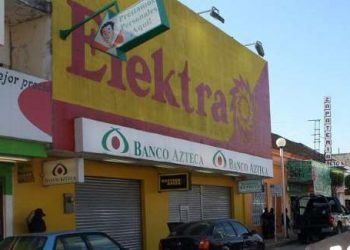 AMLO ANUNCIA EL CIERRE DE LAS TIENDAS ELEKTRA POR COVID-19