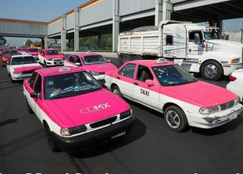 ANUNCIA AMLO CRÉDITOS DEL FONACOT EN APOYO A TAXISTAS Y COMERCIANTES