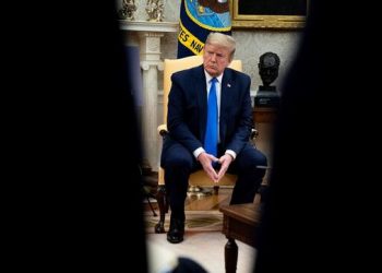 AYUDANTE PERSONAL DE DONALD TRUMP DA POSITIVO A COVID-19