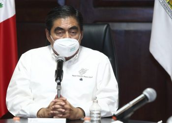 BARBOSA SE ENOJA CON REPORTERA POR PREGUNTAR SOBRE MUJERES DESAPARECIDAS