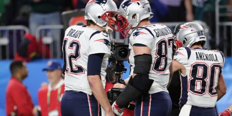 BRADY HIZO POSIBLE LA VUELTA DE GRONKOWSKI A LA NFL