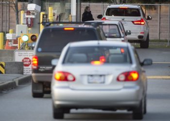 CANADÁ Y EU PROLONGAN EL CIERRE LIMITADO DE SU FRONTERA