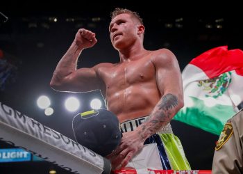 «CANELO» ÁLVAREZ HACE DONATIVO PARA PELEAR CONTRA COVID-19