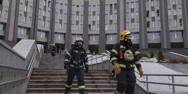 CINCO MUERTOS EN EL INCENDIO DE UN HOSPITAL EN RUSIA