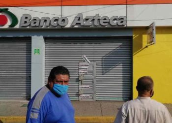 CLAUSURAN ELEKTRA Y BANCO AZTECA EN CENTLA, POR INCUMPLIR DECRETO