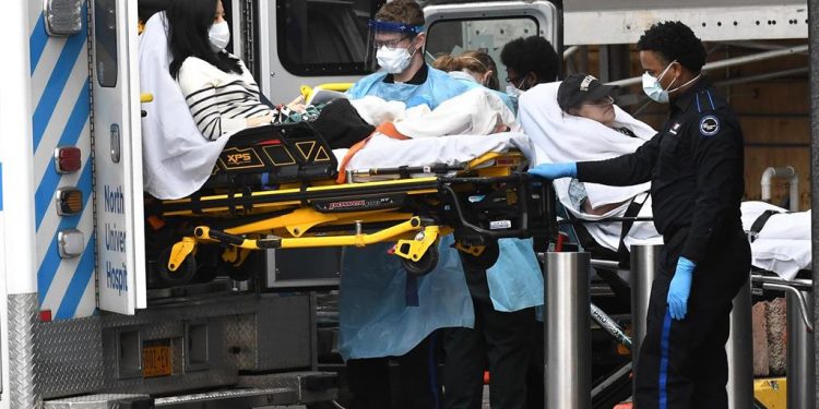 CONFINAMIENTO OPORTUNO EN EU HUBIERA EVITADO 35 MIL MUERTES: ESTUDIO