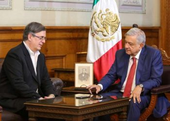 EBRARD AGRADECE A TRUMP GESTIÓN PARA COMPRA DE 211 VENTILADORES