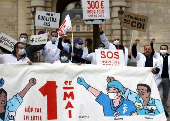 EL PLANETA CELEBRA CONFINADO Y EN RECESIÓN UN 1 DE MAYO INÉDITO