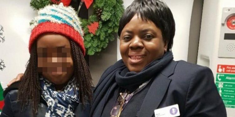 EMPLEADA DE TREN EN LONDRES MUERE POR COVID-19 LUEGO DE QUE LE ESCUPIERAN