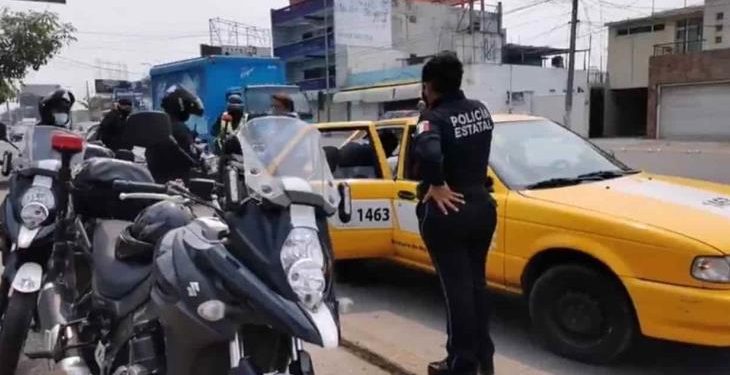 MUJER INICIA TRABAJO DE PARTO A BORDO DE UN TAXI
