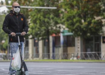 ESPAÑA PREVÉ DOS REBROTES MÁS DE CORONAVIRUS