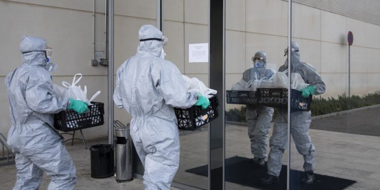 ESPAÑA REGISTRA REPUNTE DE MUERTES POR COVID-19