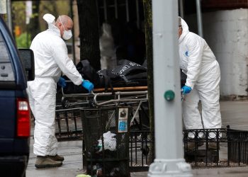ESTADOS UNIDOS REBASA LOS 71 MIL MUERTOS POR COVID-19