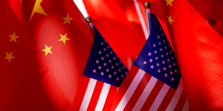 EU AGREGA A LISTA NEGRA ECONÓMICA A 33 EMPRESAS CHINAS