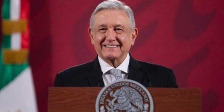 EX SECRETARIOS DE SALUD DEJARON «CEMENTERIO DE HOSPITALES»: LÓPEZ OBRADOR