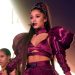 FAN DE ARIANA GRANDE TRATA DE ASESINARLA