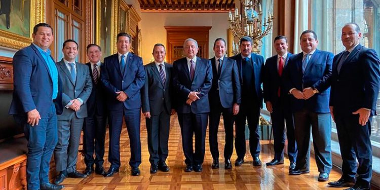 GOBERNADORES DEL PAN PIDEN A LÓPEZ OBRADOR INSTALAR MESA DE DIÁLOGO FISCAL