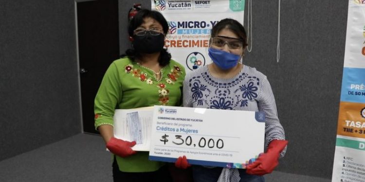 GOBIERNO DEL ESTADO APOYA A MUJERES YUCATECAS CON CRÉDITOS PARA IMPULSAR DE NUEVO SUS NEGOCIOS