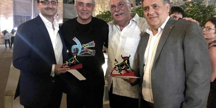 HOSPITALIZAN A CÓNSUL MEXICANO EN ORLANDO POR COVID-19