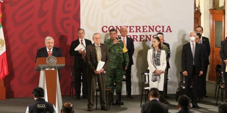 LÓPEZ OBRADOR CONMEMORA DÍA INTERNACIONAL DE LAS ENFERMERAS