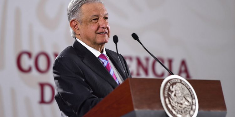 LÓPEZ OBRADOR TIENE PLAN «B» SI NO SE APRUEBA INICIATIVA DEL PRESUPUESTO