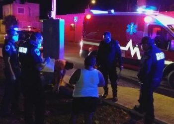 MENOR DE EDAD EN MÉRIDA INTENTA QUITARSE LA VIDA ARROJÁNDOSE A LOS AUTOS