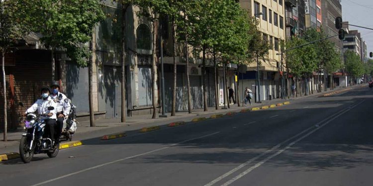 MEXICANOS SE MUEVEN HASTA 80% MENOS EN AUTO POR CONFINAMIENTO