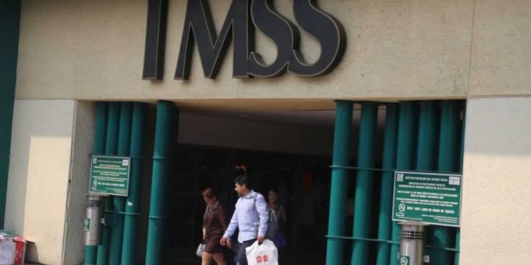 MUERTES DE PERSONAL DEL IMSS NO SON POR FALTA DE PREPARACIÓN: SSA