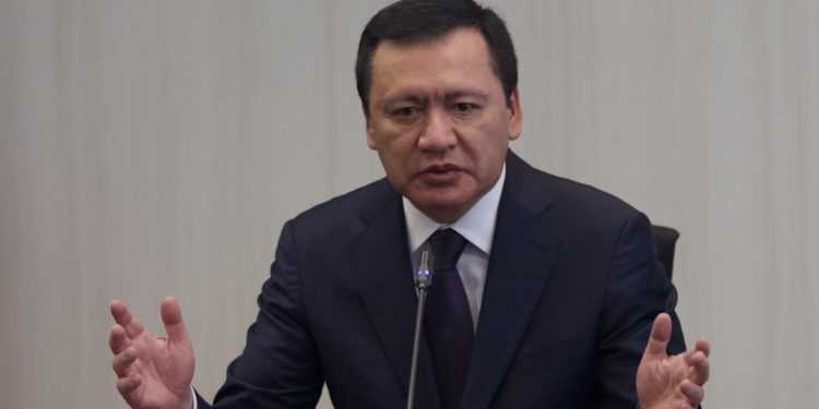 OSORIO CHONG DA POSITIVO A CORONAVIRUS