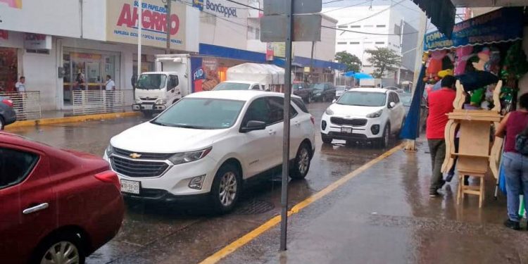 PREVÉN FIN DE SEMANA LLUVIOSO EN TABASCO