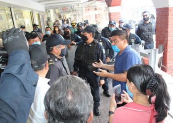 REALIZAN OPERATIVO PARA VIGILAR CUMPLIMIENTO DE MEDIDAS SANITARIAS Y CIERRE DE NEGOCIOS NO ESENCIALES
