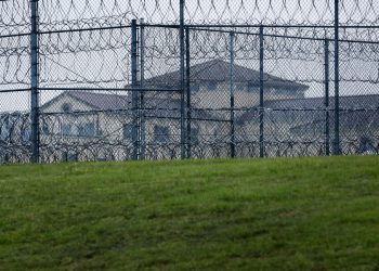 RECLUSA DA A LUZ A SOLAS EN UNA CÁRCEL EN TEXAS