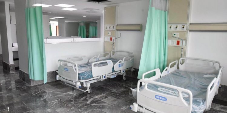 RESCATA GOBIERNO DEL ESTADO HOSPITAL DE COMALCALCO PARA ATENDER A PACIENTES COVID