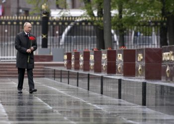 RUSIA ANUNCIA REACTIVACIÓN ECONÓMICA, PERO CON RESTRICCIONES