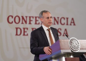 «SANA DISTANCIA DISMINUYÓ CONTAGIOS» GATELL
