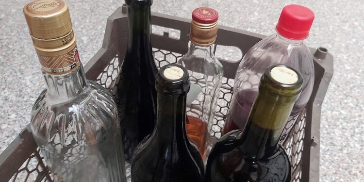 SE INTOXICAN 10 EN COAHUILA POR BEBER ALCOHOL ADULTERADO