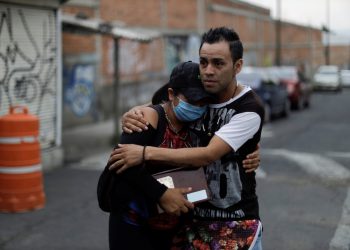 SUMAN MÁS DE MIL MEXICANOS MUERTOS POR COVID-19 EN EU