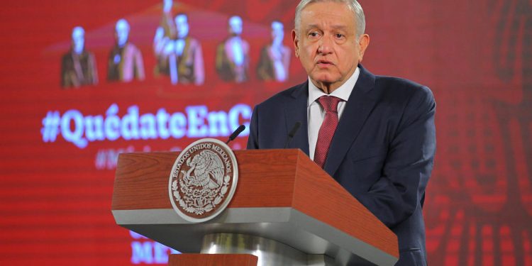 «SÍ VOY A SALIR DE GIRA LA PRÓXIMA SEMANA», ASEGURA LÓPEZ OBRADOR