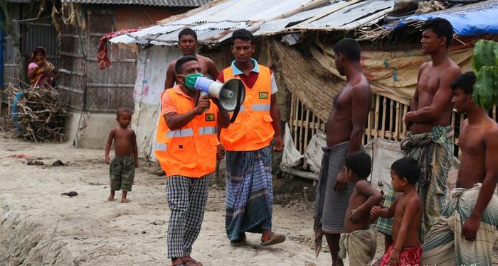 SÚPER CICLÓN «AMPHAN» TOCA TIERRA EN LA INDIA Y BANGLADESH