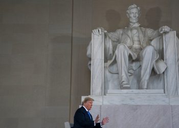 TRUMP AFIRMA QUE HABRÁ VACUNA PARA FINALES DE AÑO