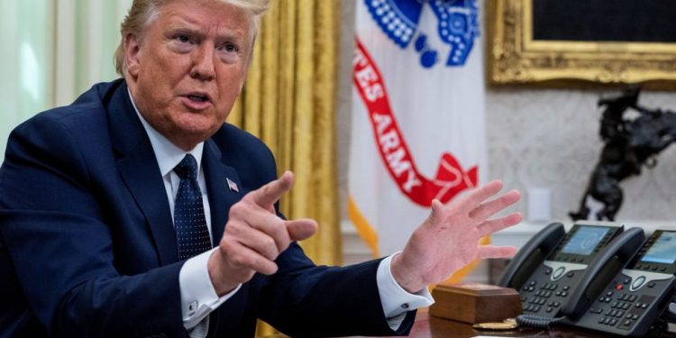 TRUMP FIRMA ORDEN CONTRA EMPRESAS DE REDES SOCIALES