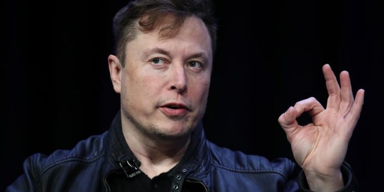 TUIT DE ELON MUSK REDUCE EL VALOR DE TESLA UN 10 POR CIENTO