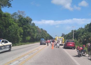 REPORTAN ACCIDENTE DE AVIONETA EN LA AVENIDA HUAYACAN DE CANCÚN