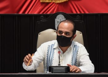 TURNAN A COMISIONES DIVERSAS INICIATIVAS PRESENTADAS POR LEGISLADORES