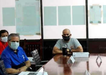 SE REÚNEN AUTORIDADES MUNICIPALES DE CANCÚN CON REPRESENTANTES DE CINES Y TEATROS