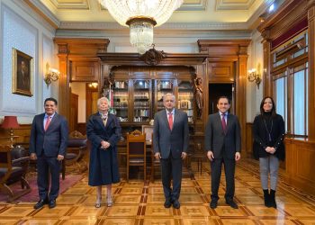 ANUNCIA AMLO ENROQUES EN SU GABINETE