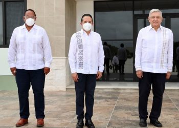 CONMEMORAN TRES NIVELES DE GOBIERNO “DÍA DE LA MARINA” EN ISLA MUJERES