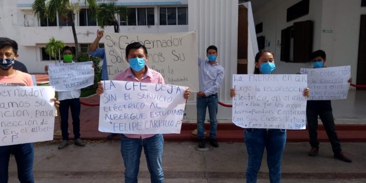 GOBIERNO DE OTHONIEL DA LA ESPALDA A ESTUDIANTES DE ALBERGUE